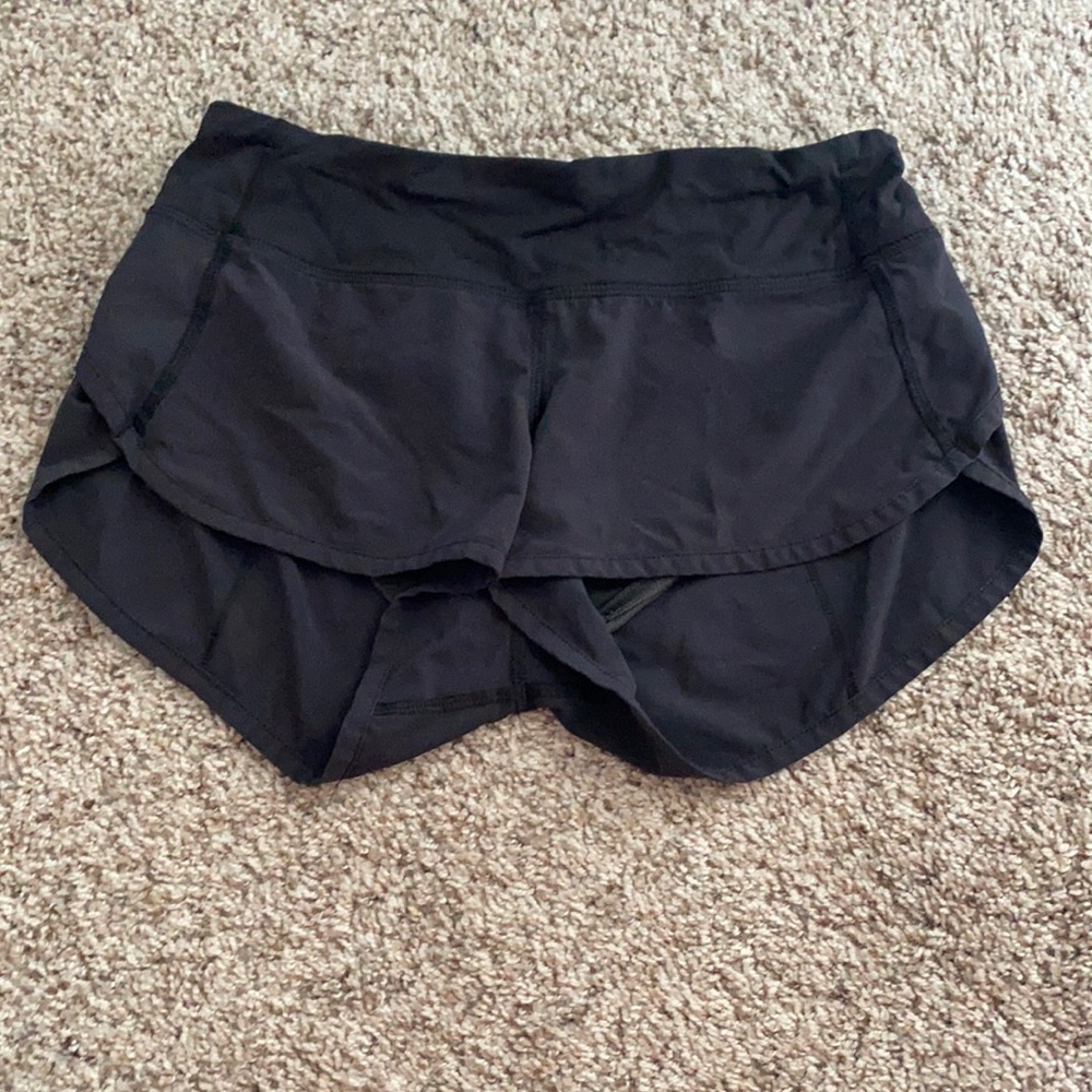 Lululemon speed up shorts 2.5”